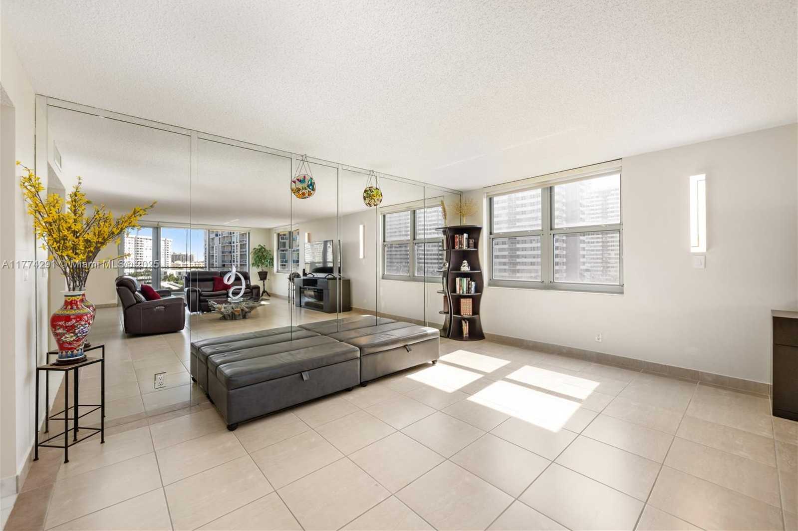 Small Image of 1920 SOUTH OCEAN DR #7A, Hallandale Beach Number 5