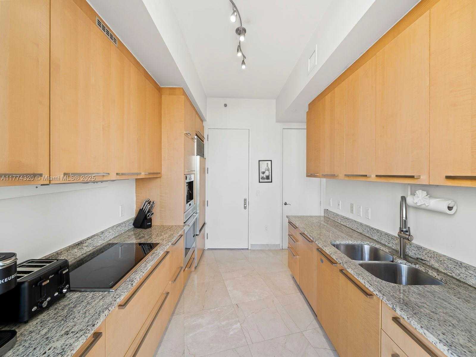 Small Image of 15901 COLLINS AVE #405, Sunny Isles Beach Number 13