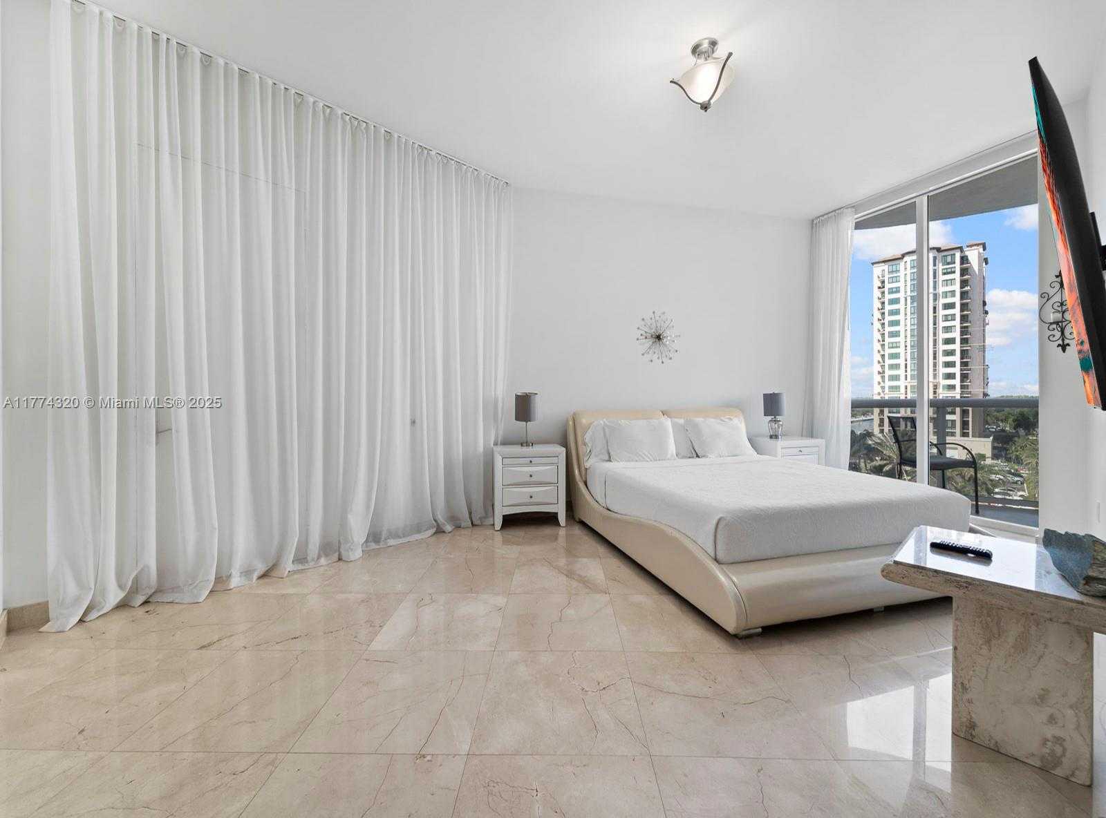 Small Image of 15901 COLLINS AVE #405, Sunny Isles Beach Number 19