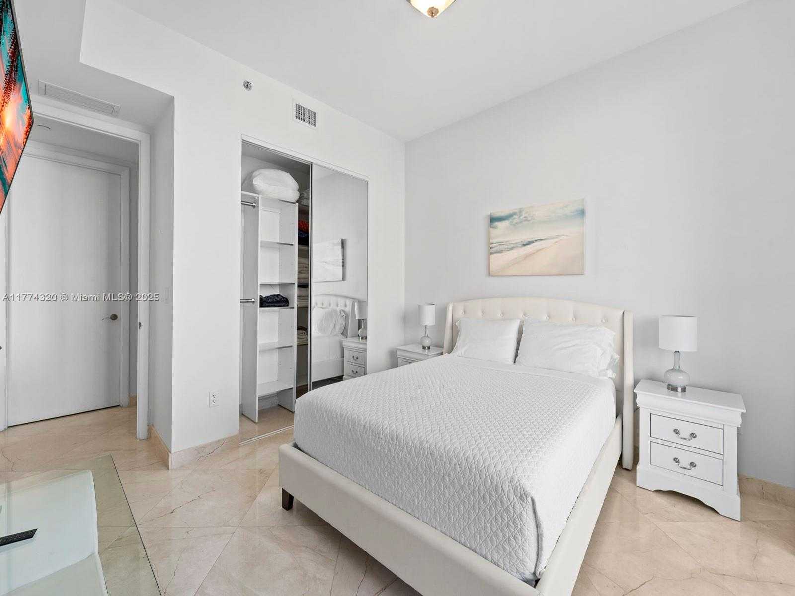 Small Image of 15901 COLLINS AVE #405, Sunny Isles Beach Number 25