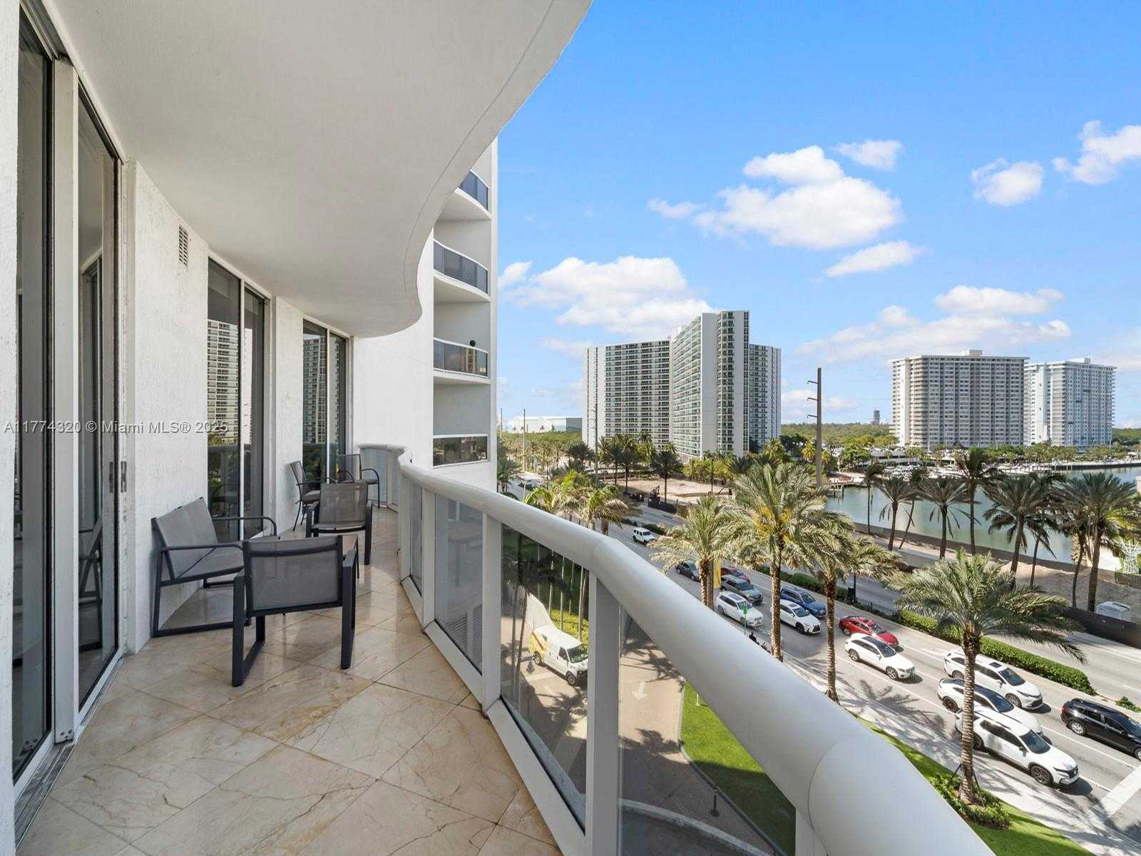 Small Image of 15901 COLLINS AVE #405, Sunny Isles Beach Number 26