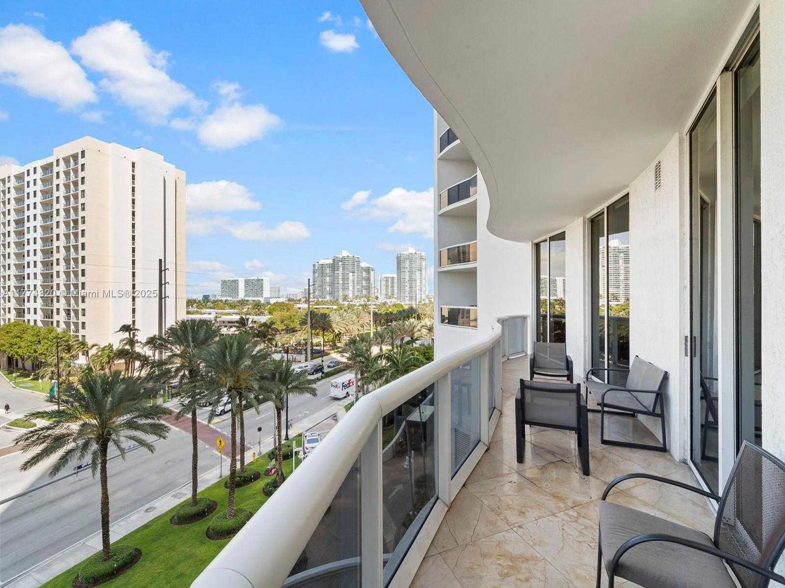 Small Image of 15901 COLLINS AVE #405, Sunny Isles Beach Number 27