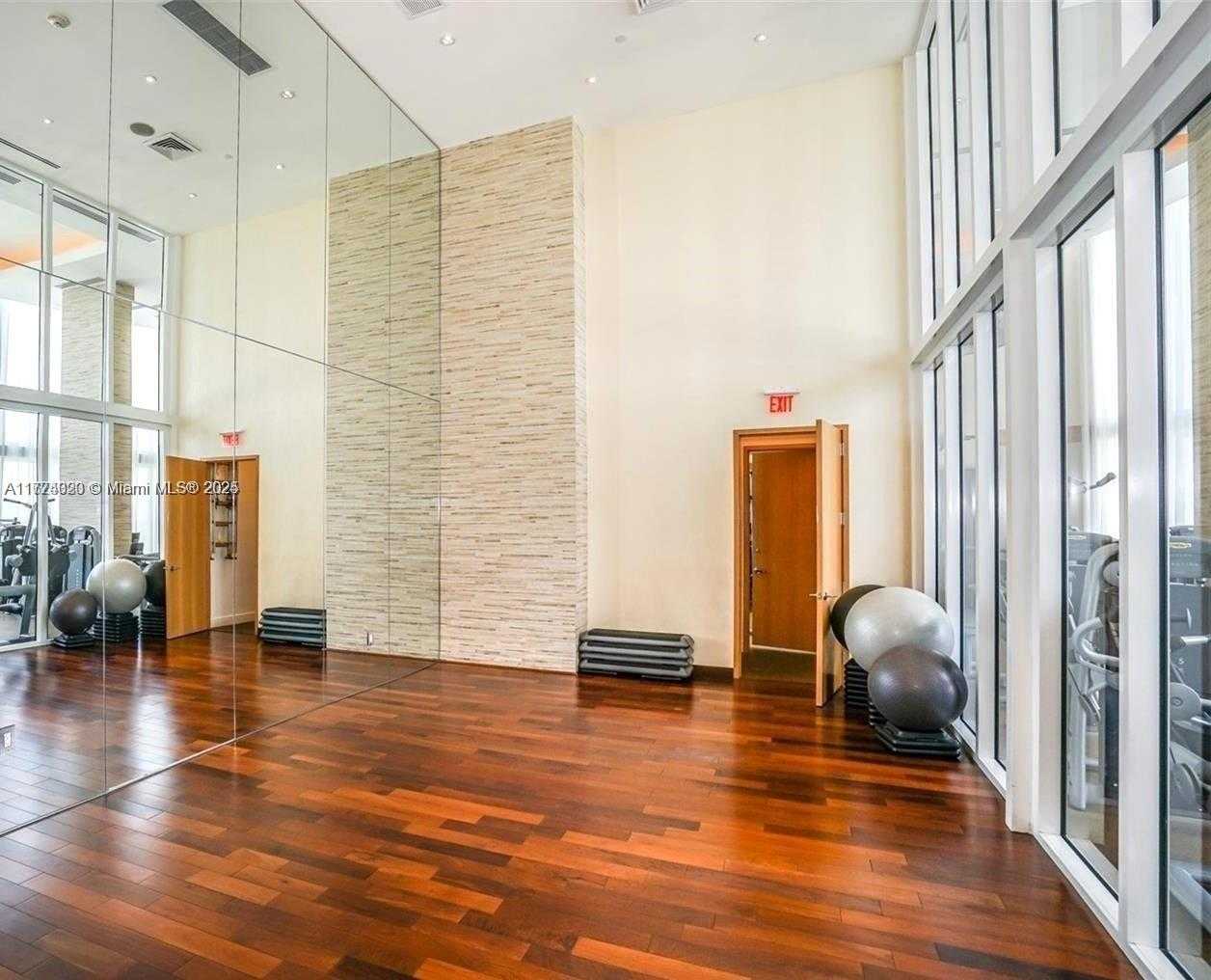 Small Image of 15901 COLLINS AVE #405, Sunny Isles Beach Number 31