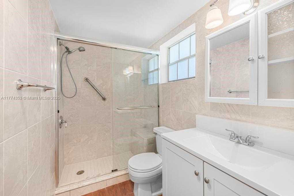 Small Image of 1101 HILLCREST CT #315, Hollywood Number 16