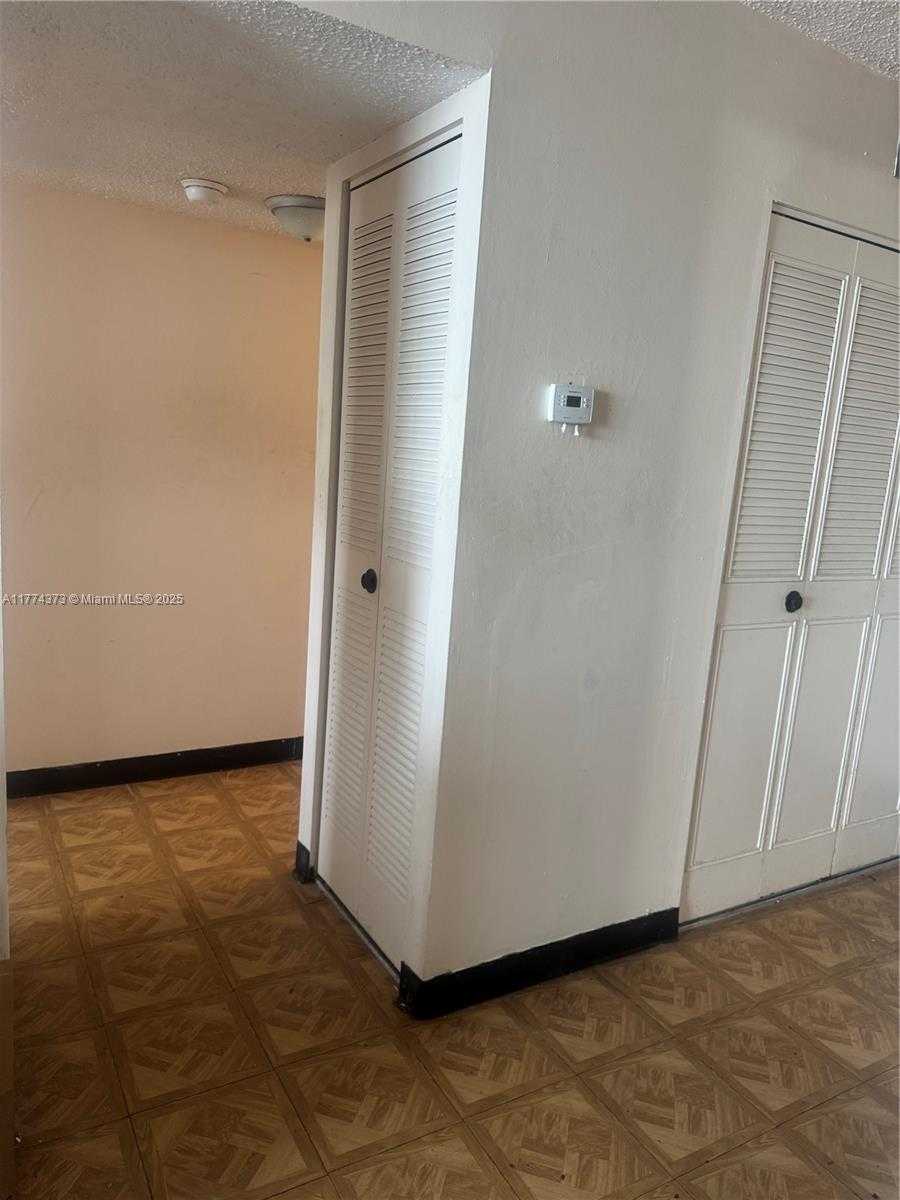 Small Image of 920 NORTH EAST 169TH ST #404, North Miami Beach Number 7