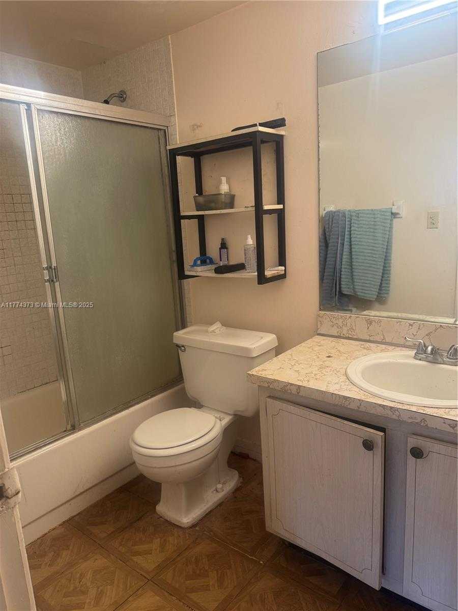 Small Image of 920 NORTH EAST 169TH ST #404, North Miami Beach Number 8