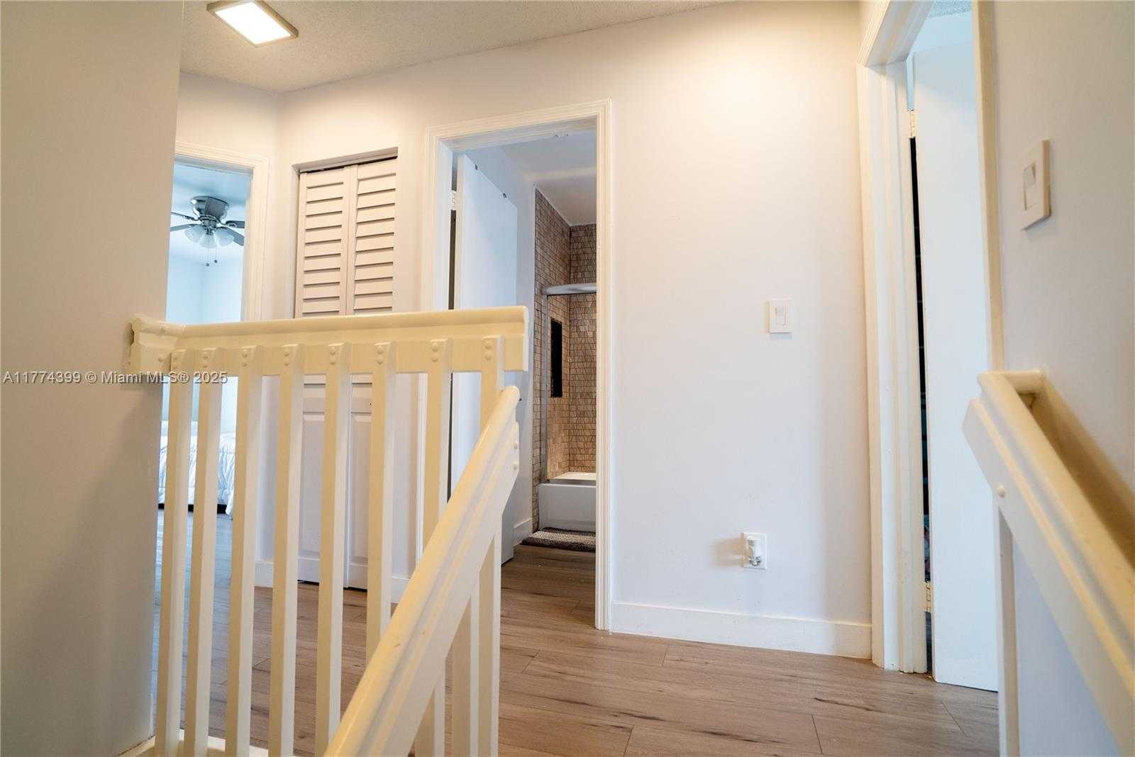 Small Image of 13906 SOUTH WEST 173RD TER #13906, Miami Number 12