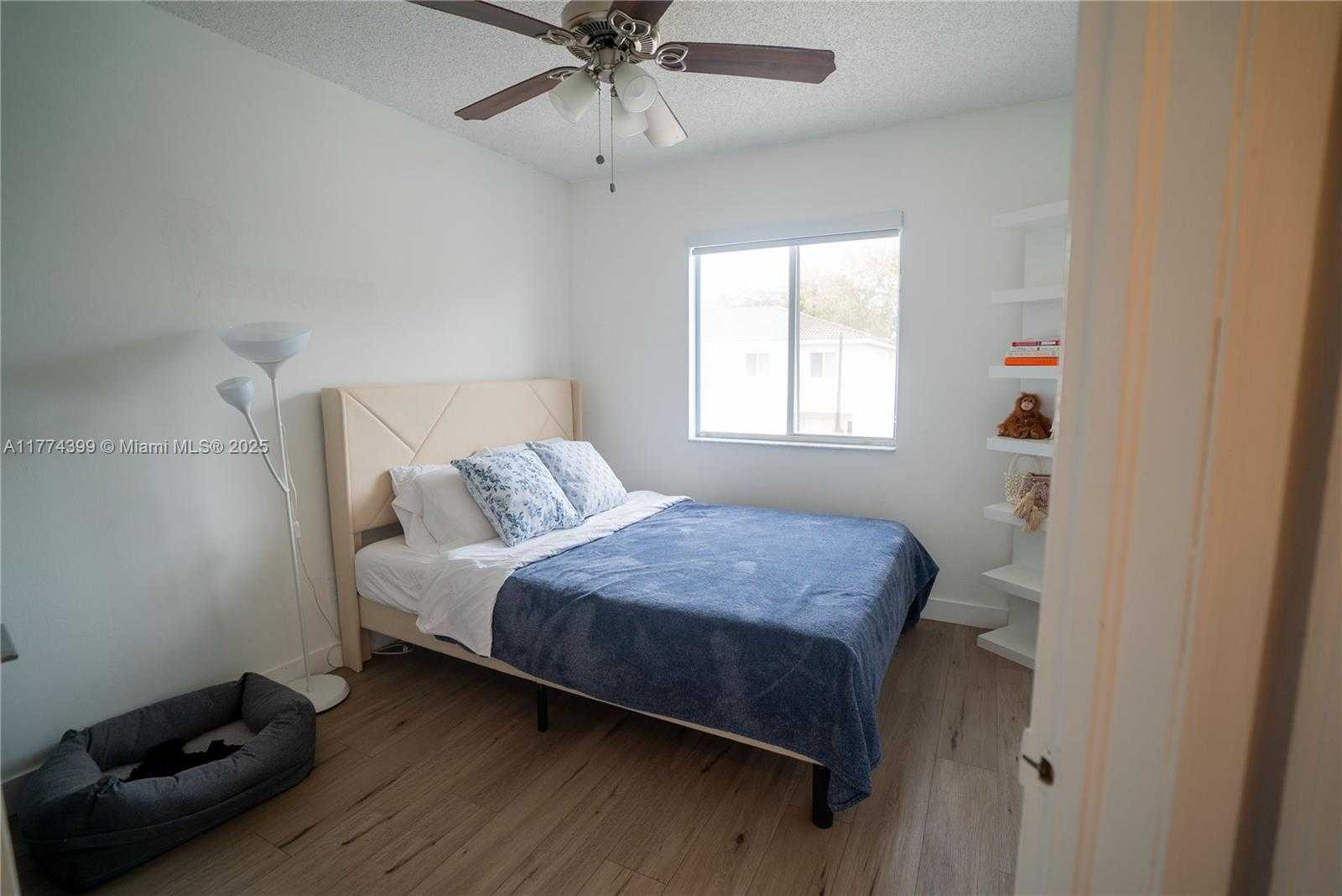 Small Image of 13906 SOUTH WEST 173RD TER #13906, Miami Number 17