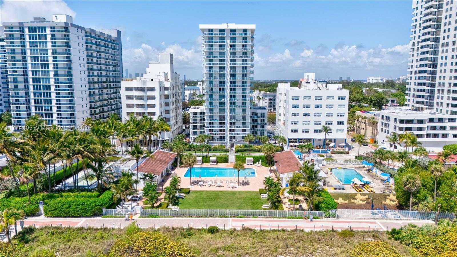 Small Image of 2457 COLLINS AVE #202, Miami Beach Number 5
