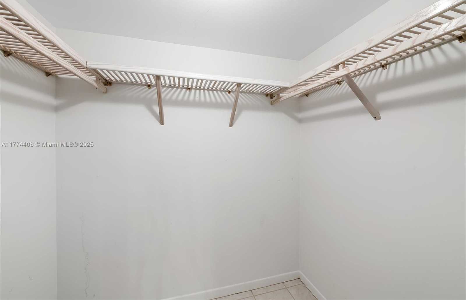 Small Image of 3900 GALT OCEAN DR #214, Fort Lauderdale Number 15