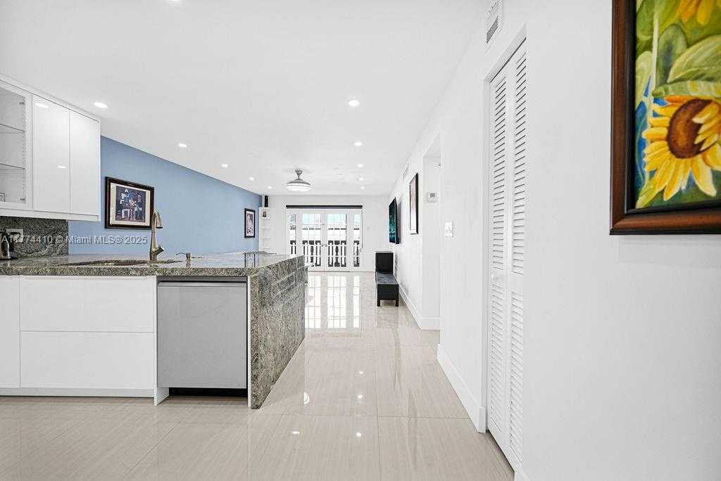 Small Image of 410 SOUTH EAST 2ND ST #223, Hallandale Beach Number 13