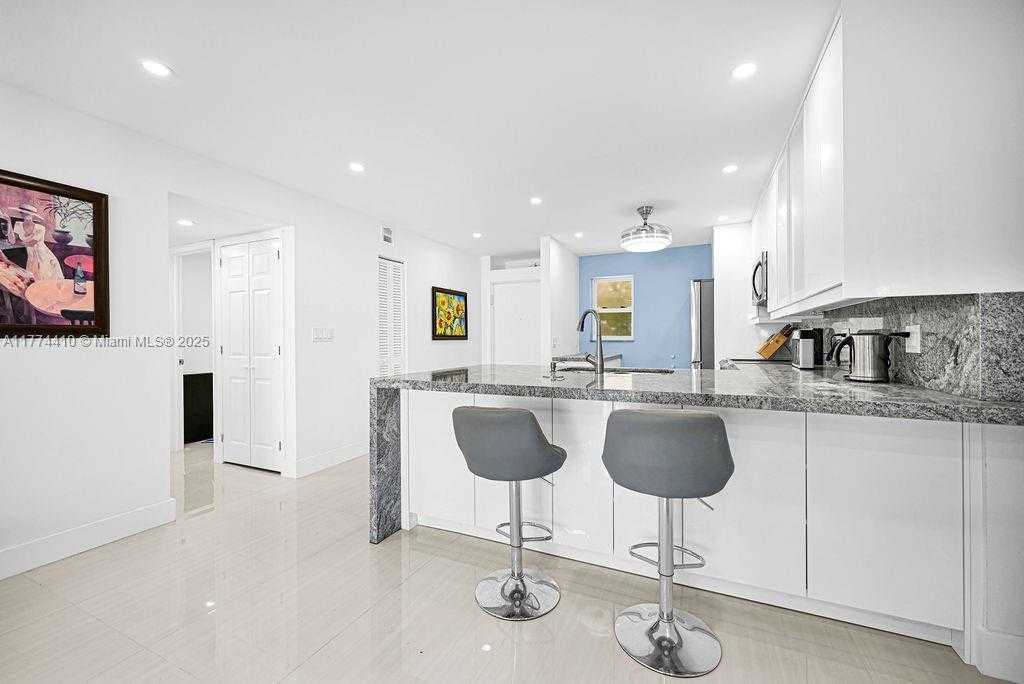 Small Image of 410 SOUTH EAST 2ND ST #223, Hallandale Beach Number 14