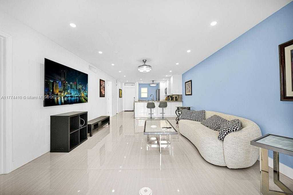 Small Image of 410 SOUTH EAST 2ND ST #223, Hallandale Beach Number 2