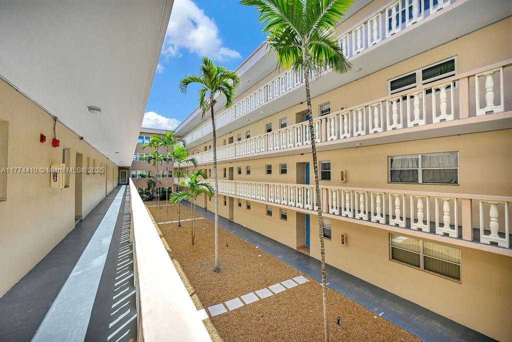 Small Image of 410 SOUTH EAST 2ND ST #223, Hallandale Beach Number 21