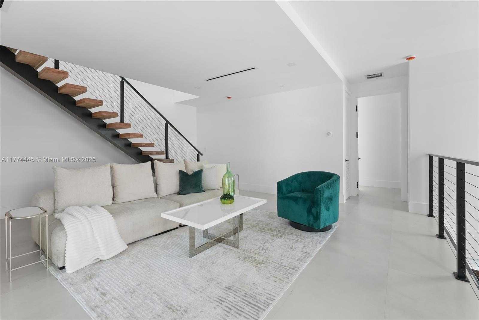 Small Image of 1825 NORTH EAST 26TH AVE #C, Fort Lauderdale Number 14