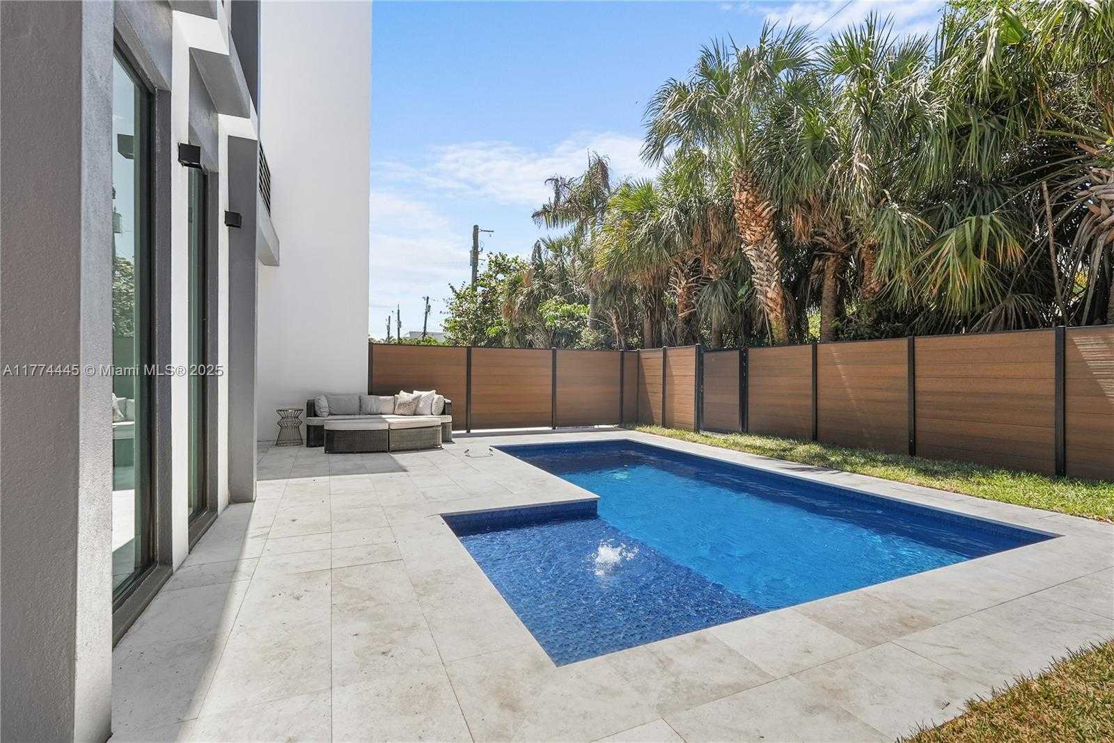 Small Image of 1825 NORTH EAST 26TH AVE #C, Fort Lauderdale Number 24