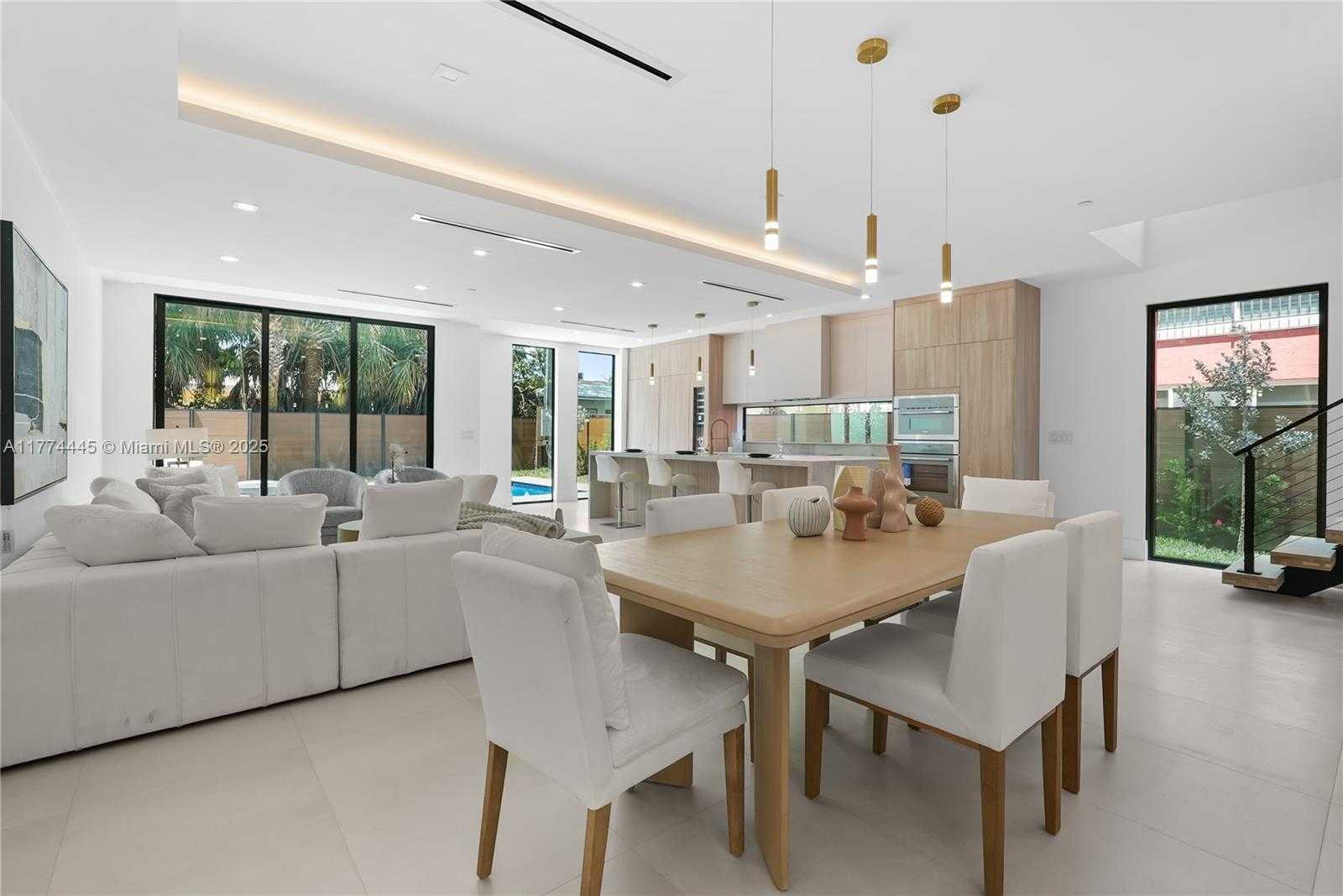 Small Image of 1825 NORTH EAST 26TH AVE #C, Fort Lauderdale Number 7