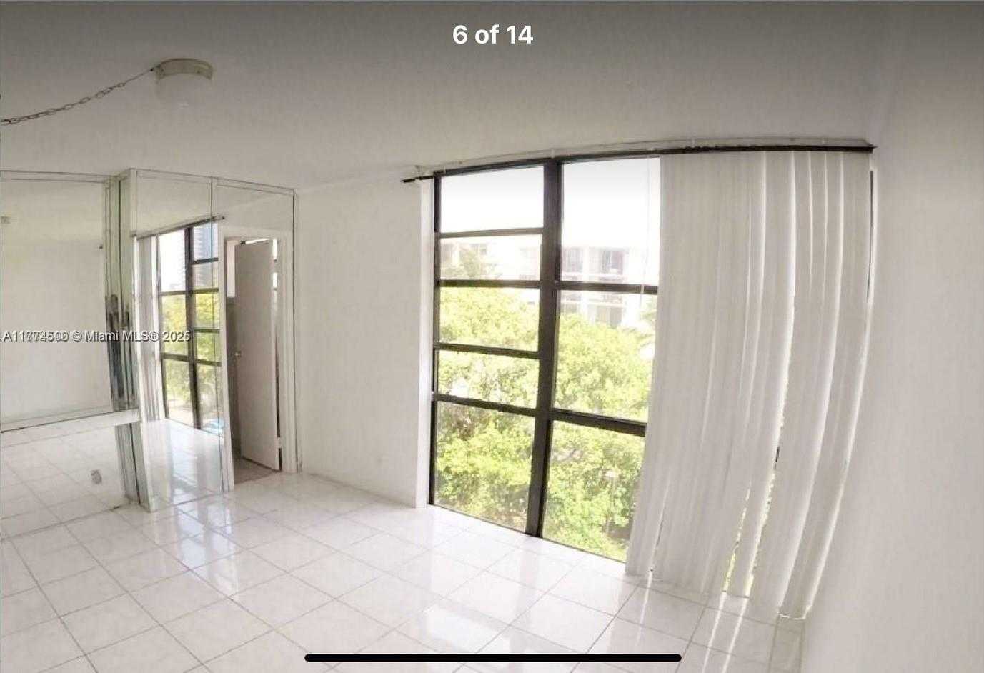 Small Image of 17021 NORTH BAY RD #414, Sunny Isles Beach Number 3