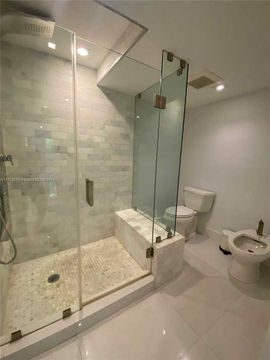 Small Image of 181 CRANDON BLVD #207, Key Biscayne Number 10