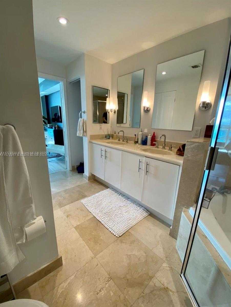 Small Image of 7900 HARBOR ISLAND DR #619, North Bay Village Number 11