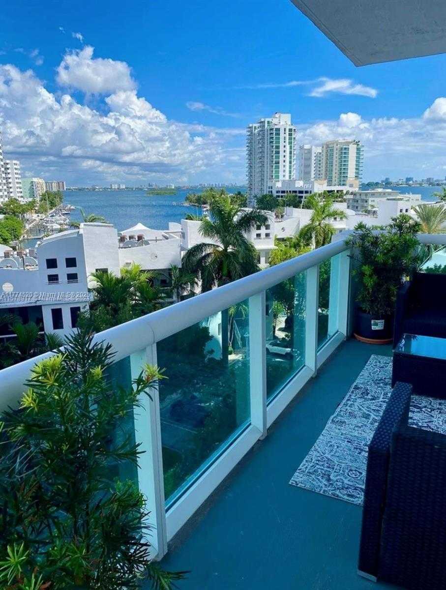 Small Image of 7900 HARBOR ISLAND DR #619, North Bay Village Number 16