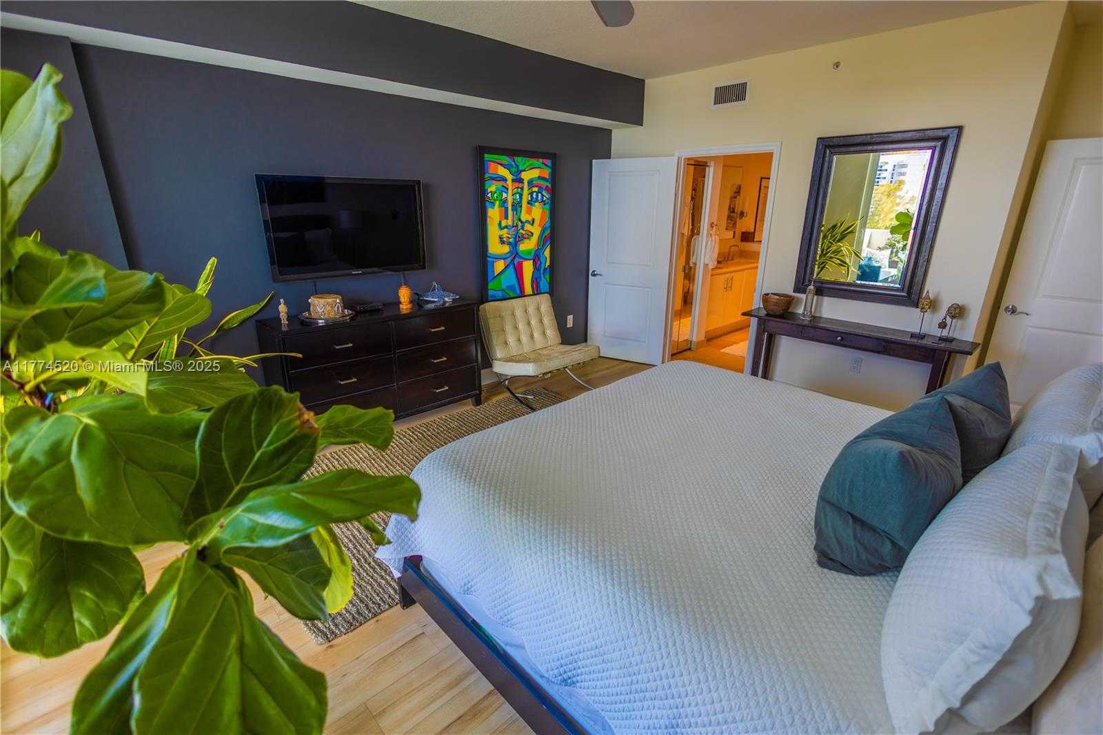 Small Image of 7900 HARBOR ISLAND DR #619, North Bay Village Number 8