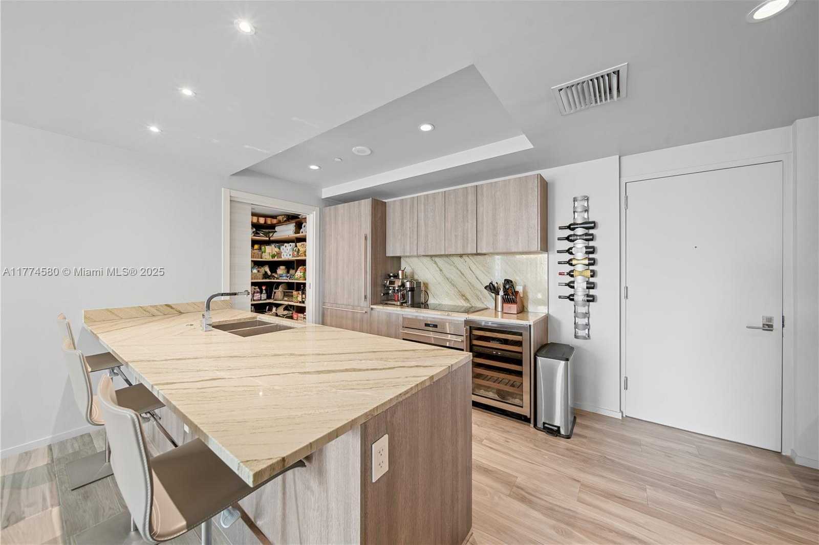 Small Image of 801 SOUTH MIAMI AVE #1410, Miami Number 13