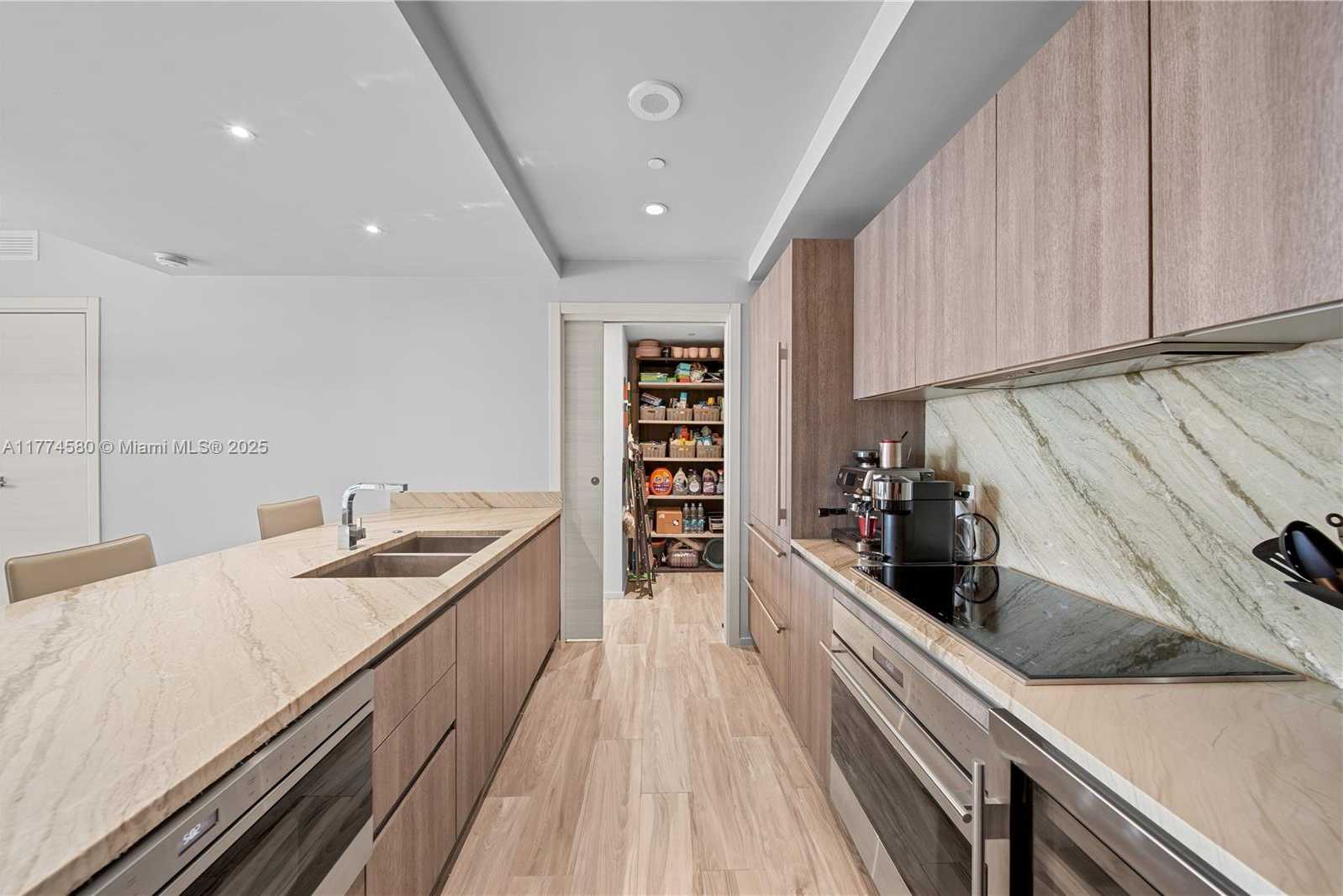 Small Image of 801 SOUTH MIAMI AVE #1410, Miami Number 16