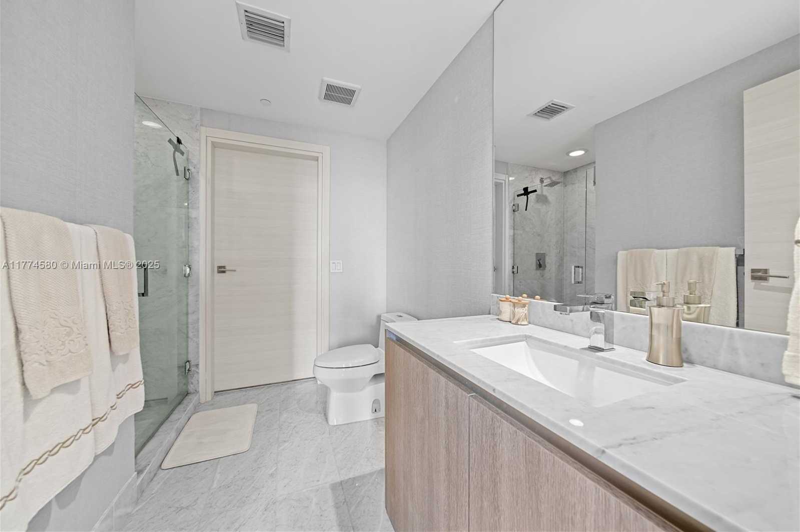 Small Image of 801 SOUTH MIAMI AVE #1410, Miami Number 28