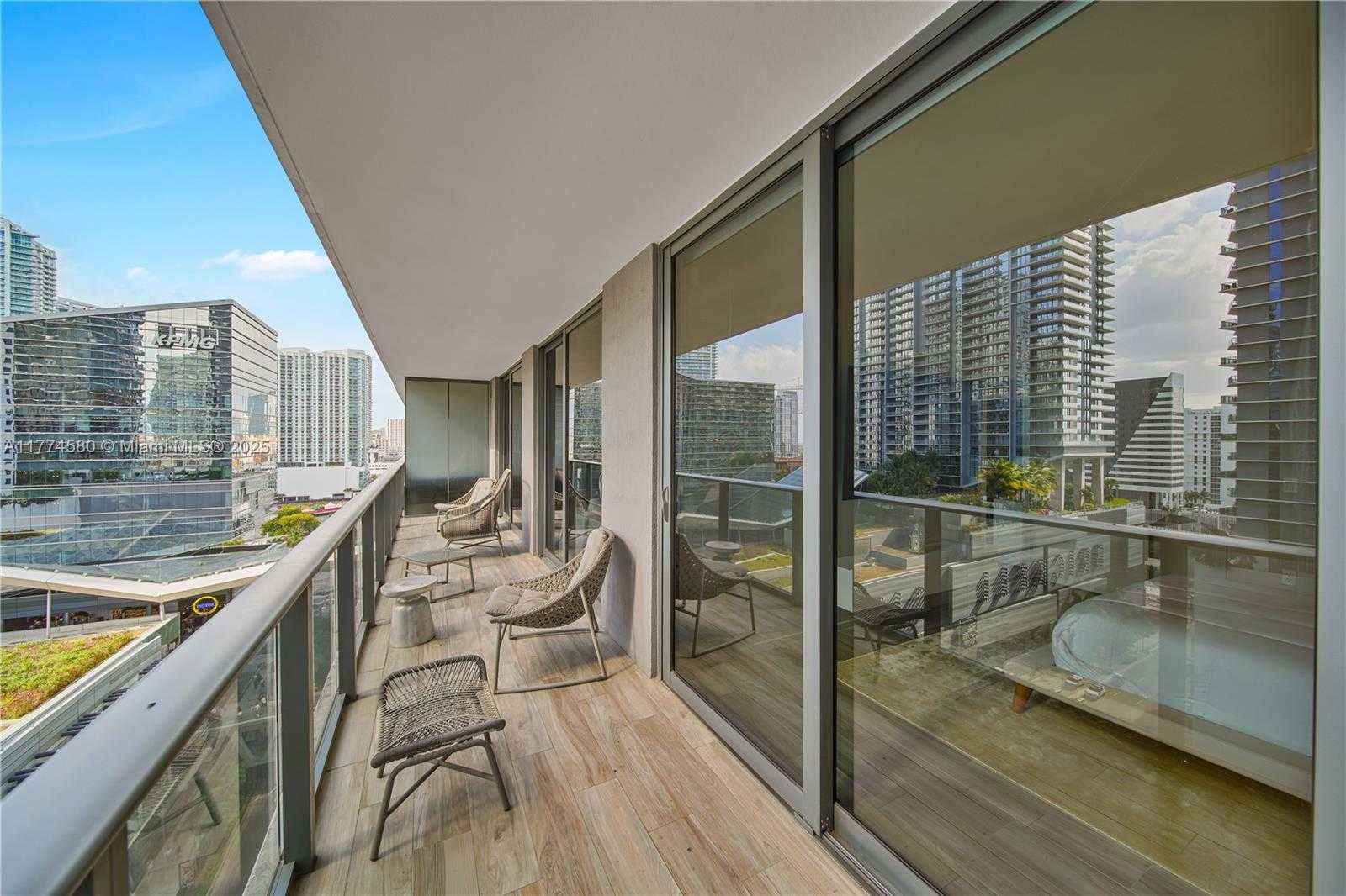 Small Image of 801 SOUTH MIAMI AVE #1410, Miami Number 6