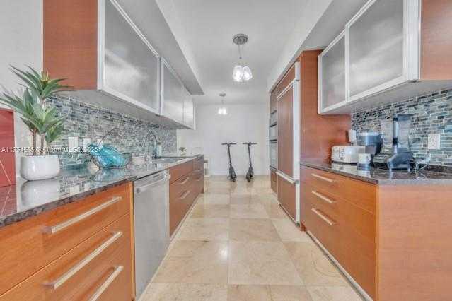 Small Image of 1850 SOUTH OCEAN DR #803, Hallandale Beach Number 12