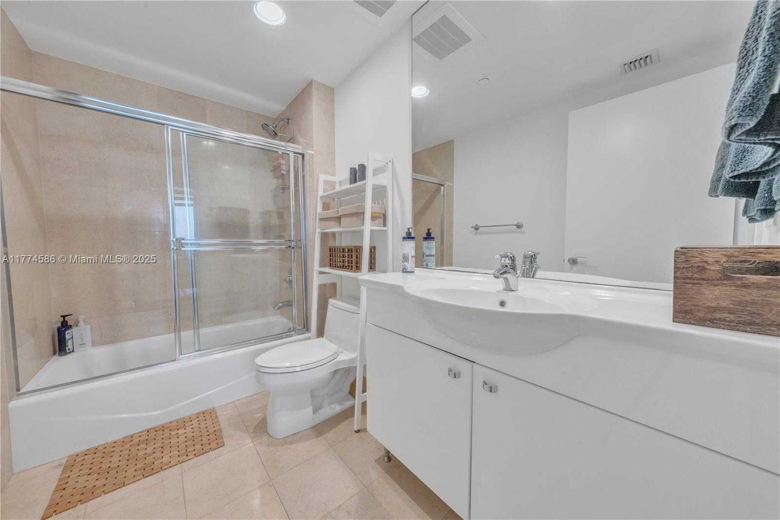 Small Image of 1850 SOUTH OCEAN DR #803, Hallandale Beach Number 22