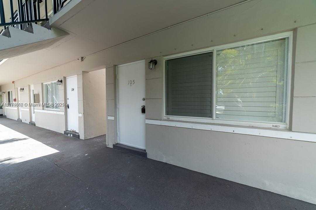 Small Image of 95 EDGEWATER DR #105, Coral Gables Number 3