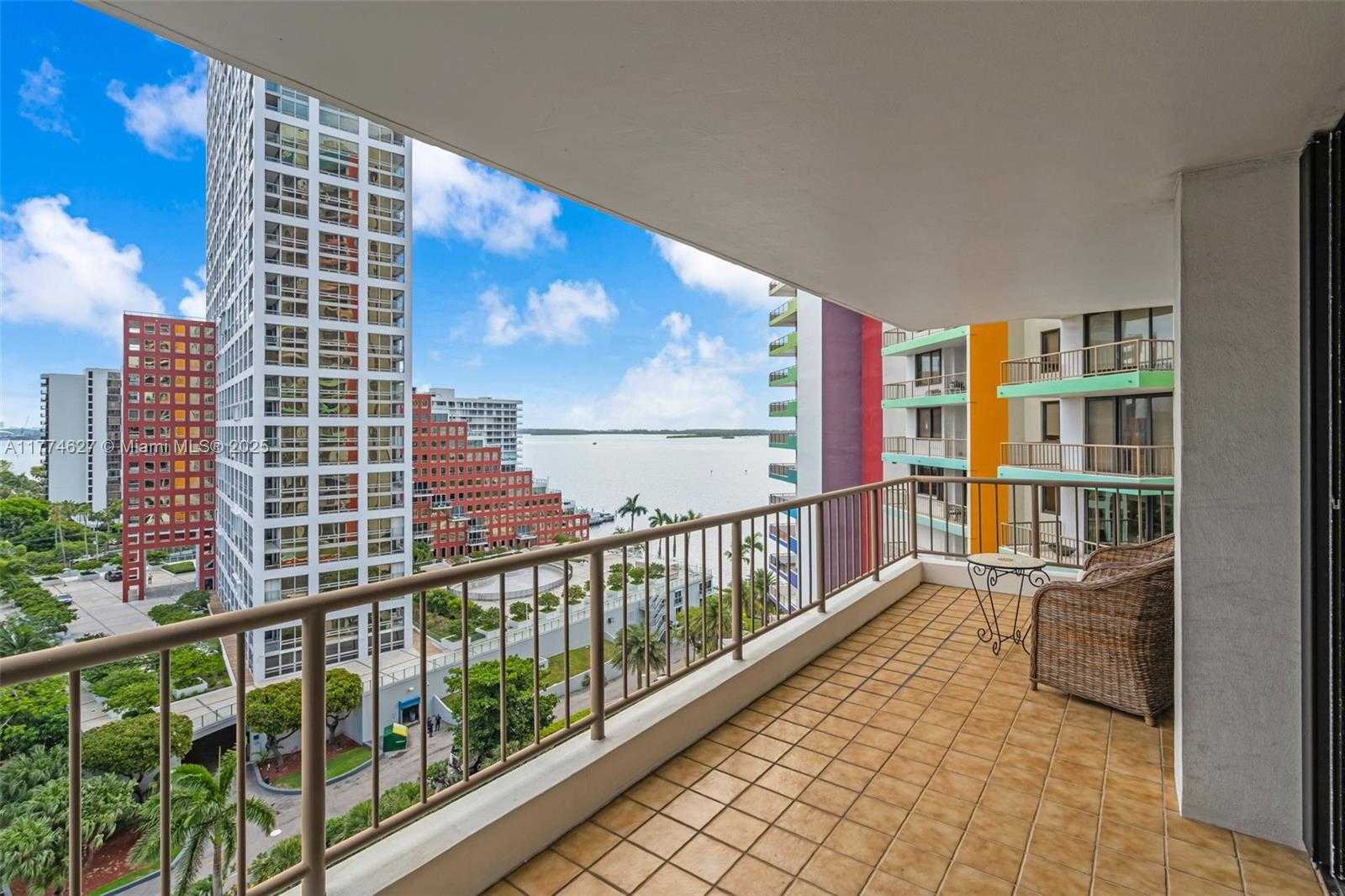 Small Image of 1581 BRICKELL AVE #808, Miami Number 10