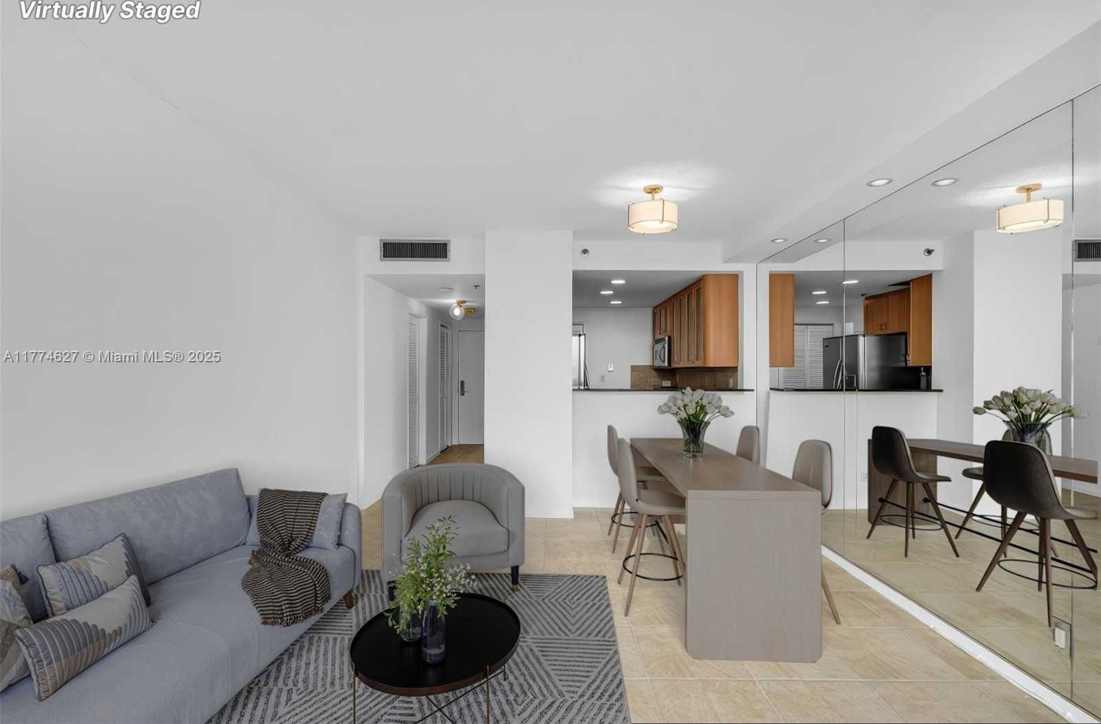 Small Image of 1581 BRICKELL AVE #808, Miami Number 2
