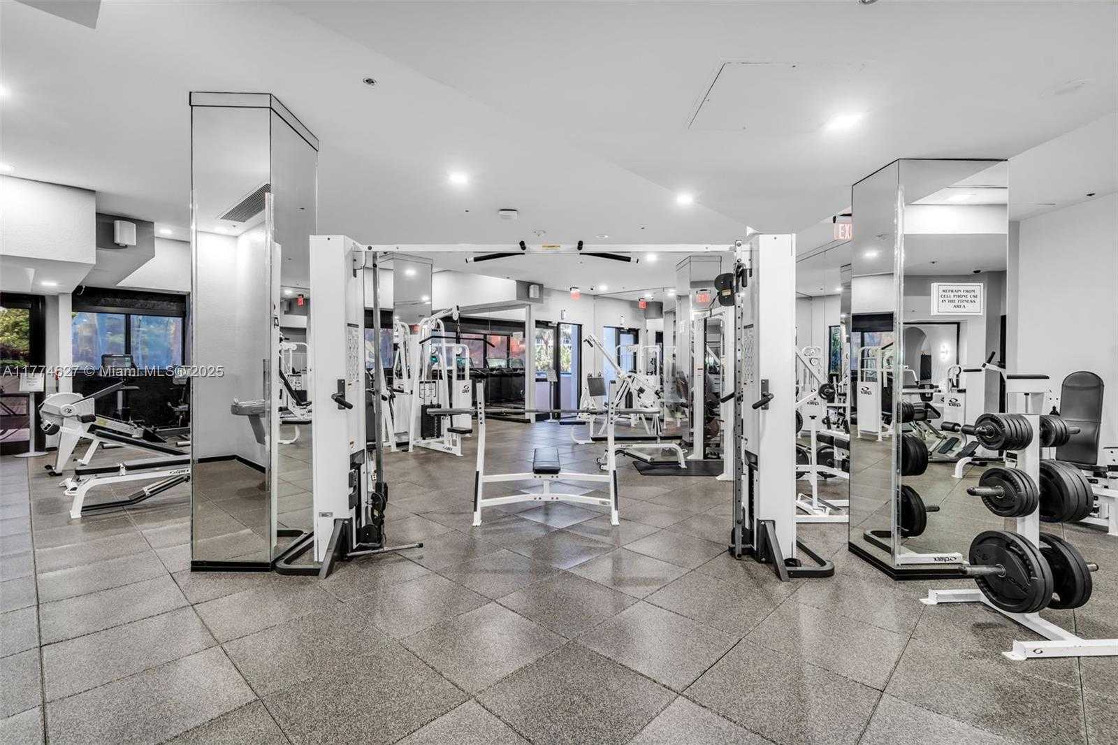 Small Image of 1581 BRICKELL AVE #808, Miami Number 29