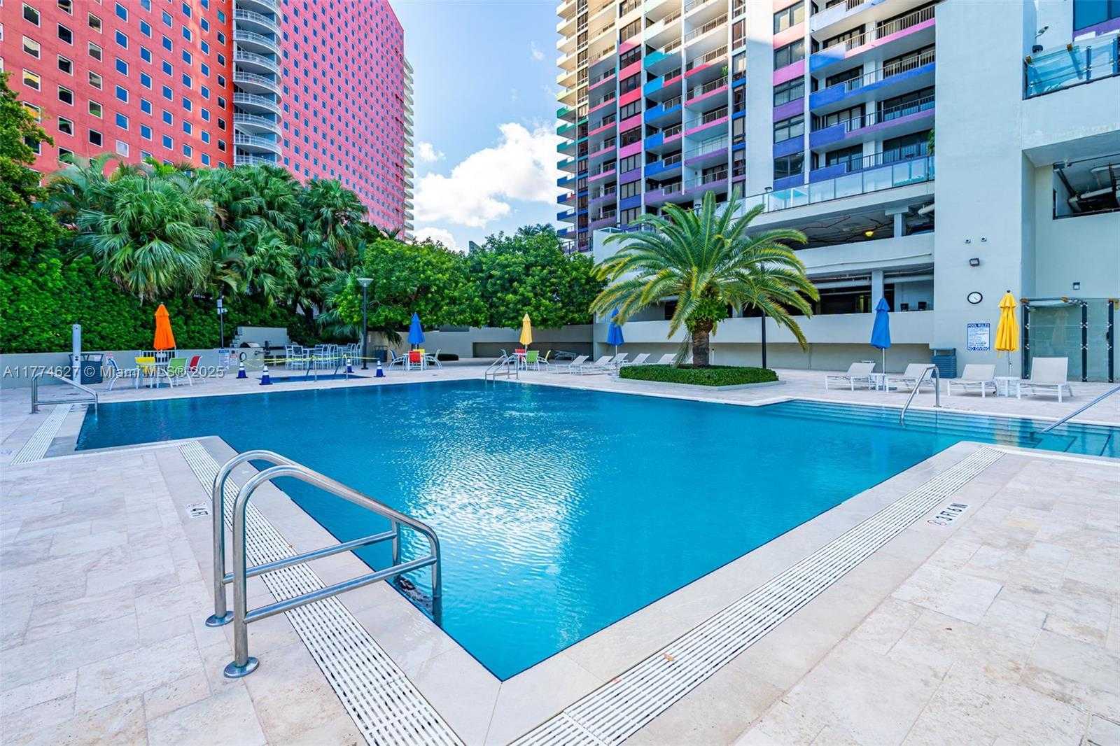Small Image of 1581 BRICKELL AVE #808, Miami Number 40