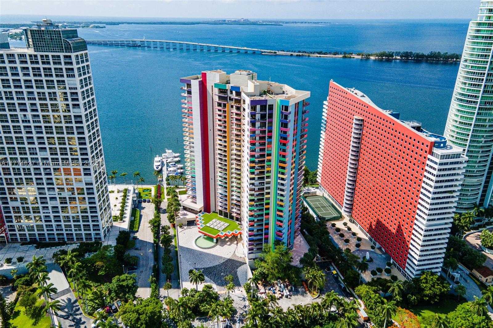 Small Image of 1581 BRICKELL AVE #808, Miami Number 44