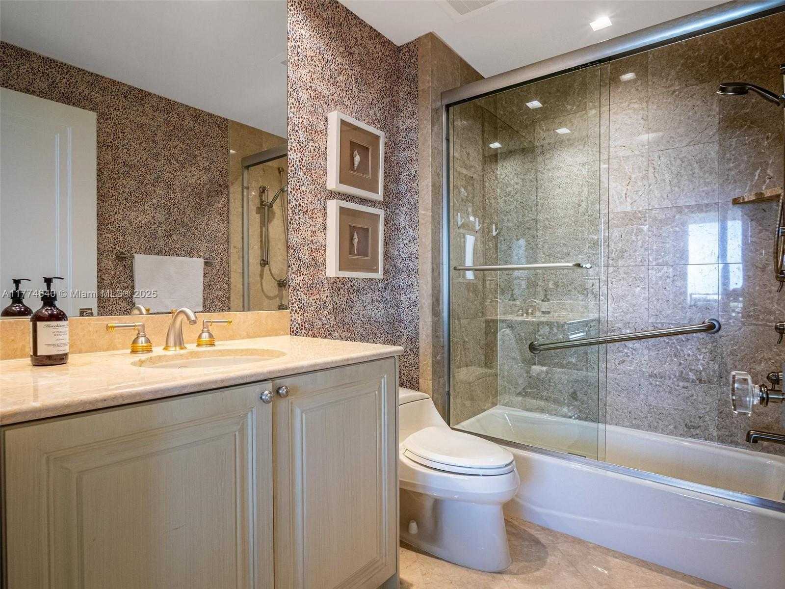 Small Image of 3501 NORTH OCEAN DRIVE #6E, Hollywood Number 30