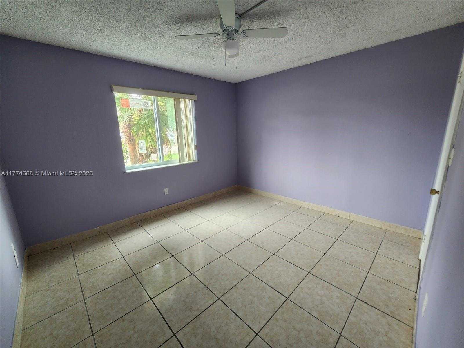 Small Image of 14830 NARANJA LAKES BLVD #A1A, Homestead Number 23