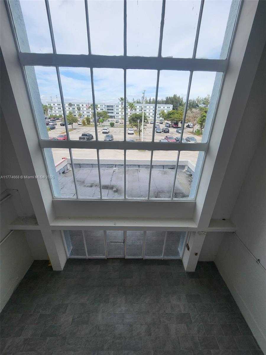 Small Image of 14830 NARANJA LAKES BLVD #A1A, Homestead Number 31
