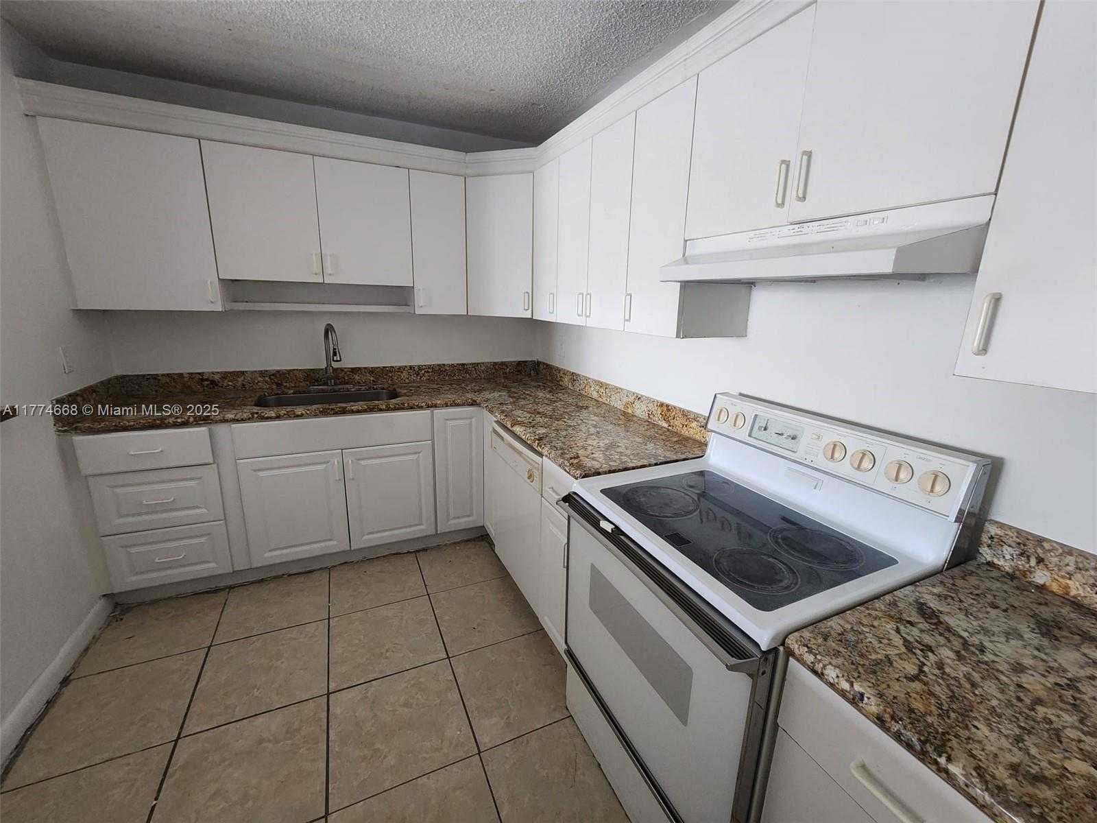 Small Image of 14830 NARANJA LAKES BLVD #A1A, Homestead Number 9