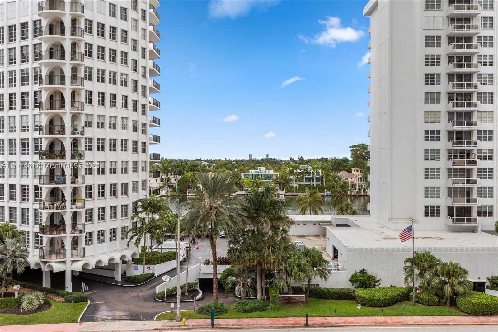 Small Image of 5701 COLLINS AVE #503, Miami Beach Number 31