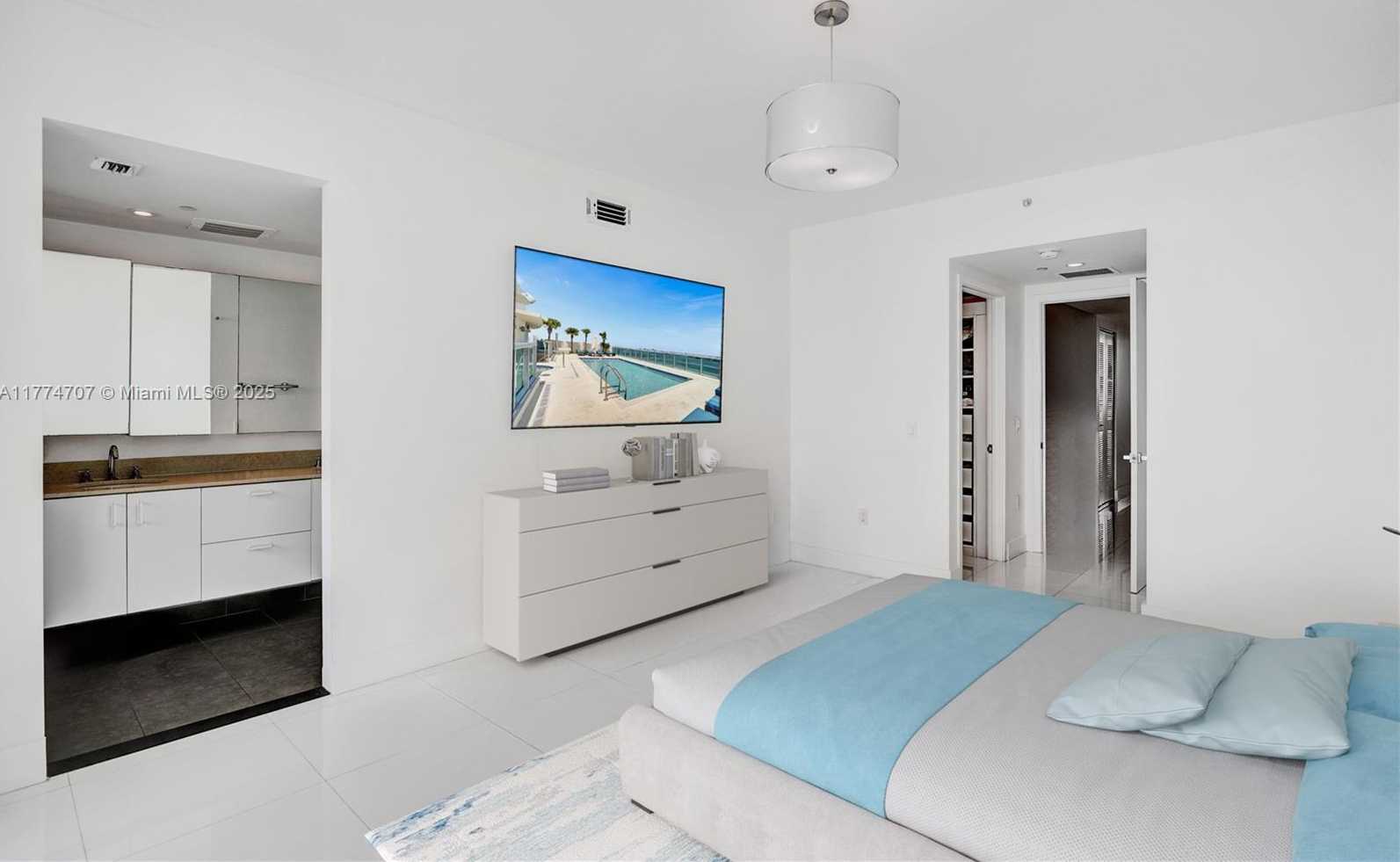 Small Image of 7935 EAST DR #803, North Bay Village Number 25