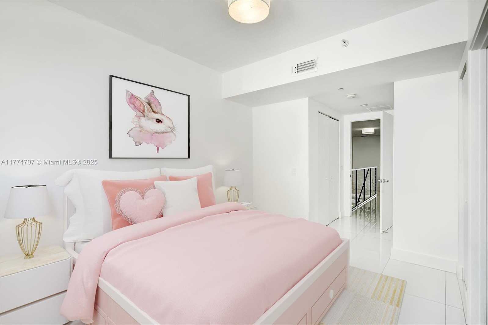 Small Image of 7935 EAST DR #803, North Bay Village Number 37