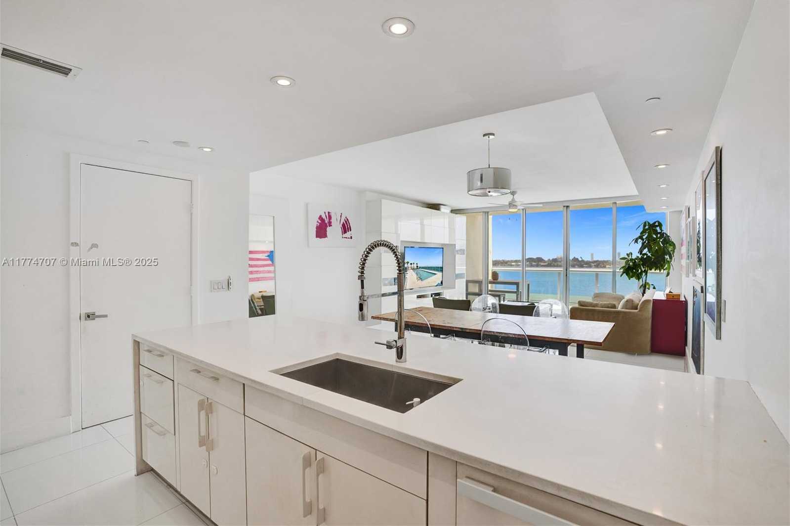 Small Image of 7935 EAST DR #803, North Bay Village Number 6
