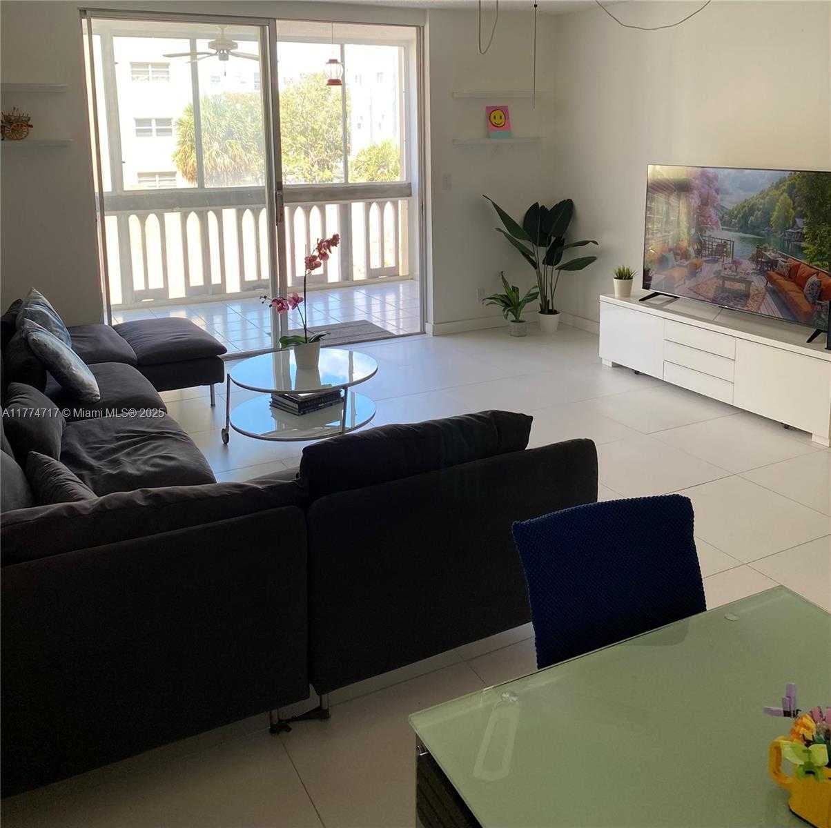Small Image of 610 NORTH EAST 12TH AVE #308, Hallandale Beach Number 2