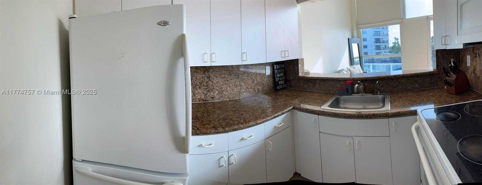 Small Image of 5445 COLLINS AVE #L3, Miami Beach Number 12