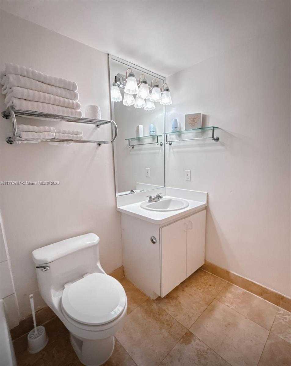 Small Image of 5445 COLLINS AVE #L3, Miami Beach Number 30