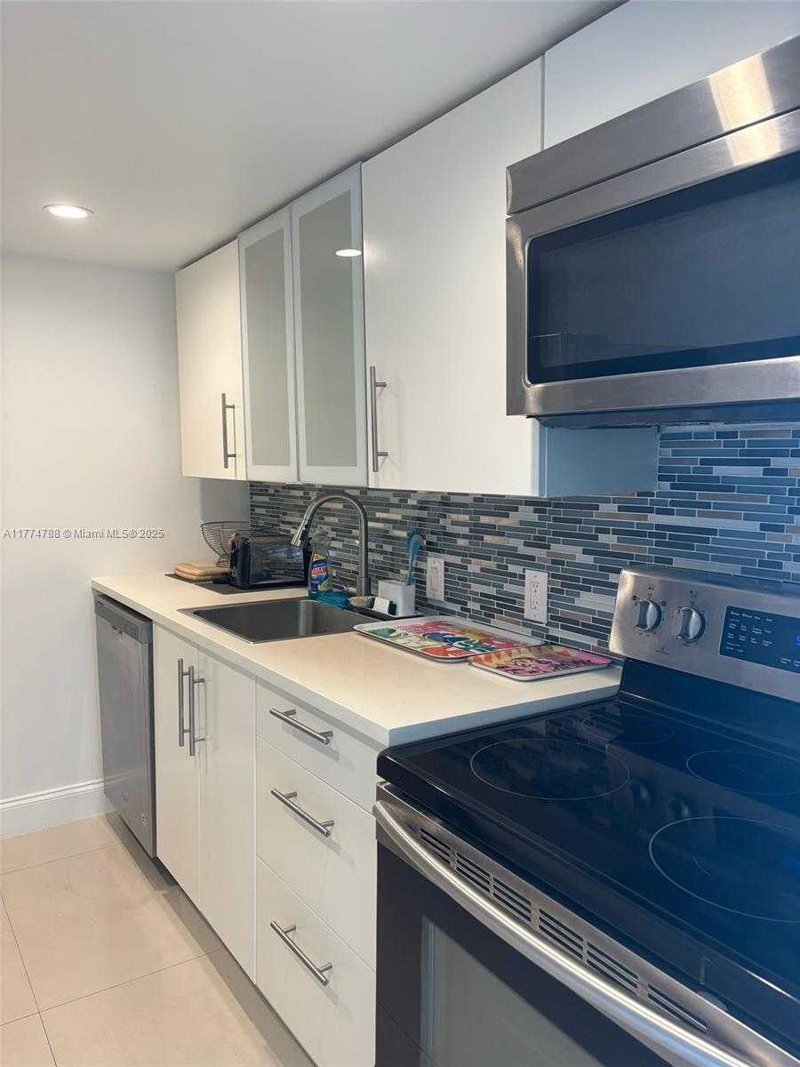 Small Image of 20335 WEST COUNTRY CLUB DR #608, Aventura Number 14